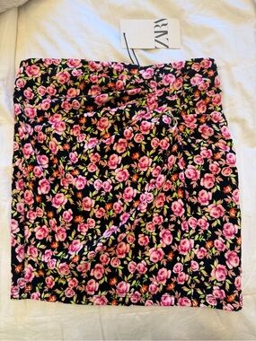 ZARA Black Mini Skirt with Pink Floral Print